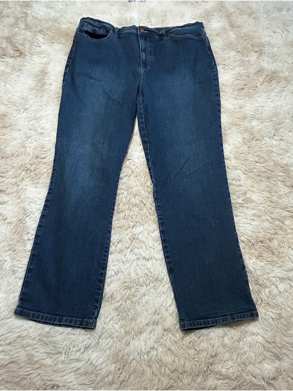 Gloria Vanderbilt Straight Leg Jeans in Dark Blue